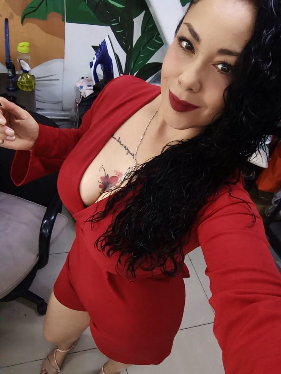 Laura thumbnail