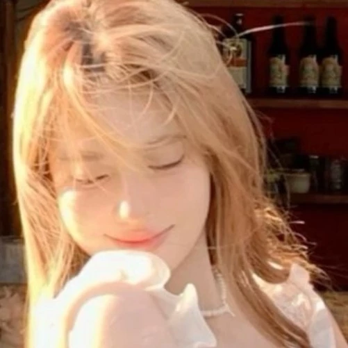 Lily 