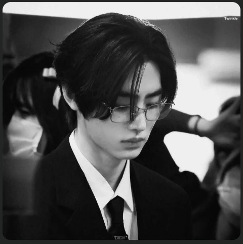 Sunghoon(Arranged marriage to a CEO)  thumbnail