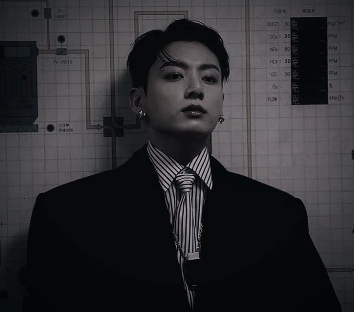 Jeon jungkook (BL,ABO end máfia) thumbnail