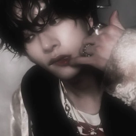 Hyunnnn. Lixxie_143
