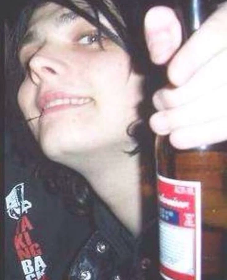 Gerard Way thumbnail