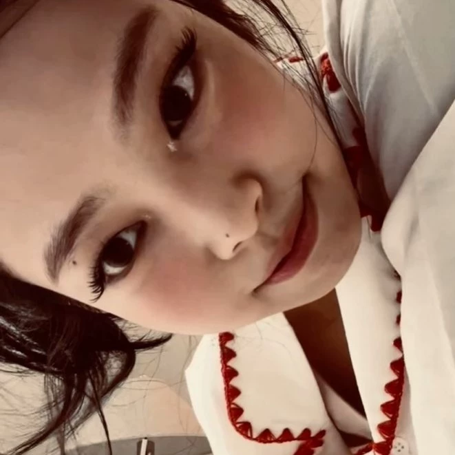 JENNIE