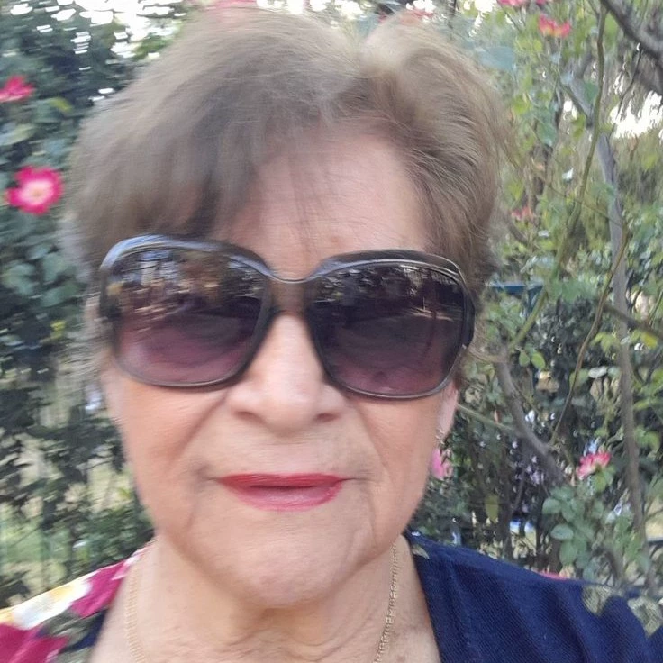 Dona Alzira