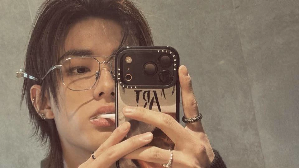 Hyunjin thumbnail