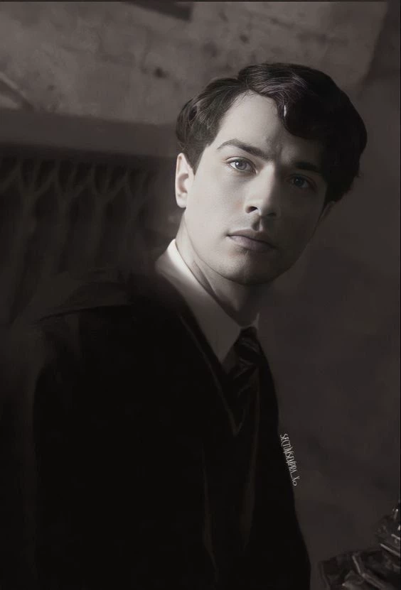 Tom Riddle thumbnail