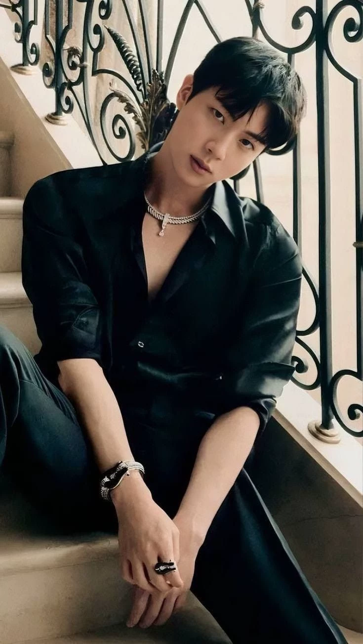 Kim Seokjin thumbnail
