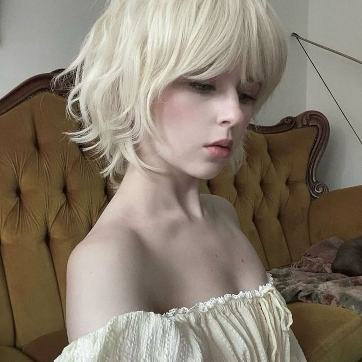 LILY SOPHIE MONETTE 