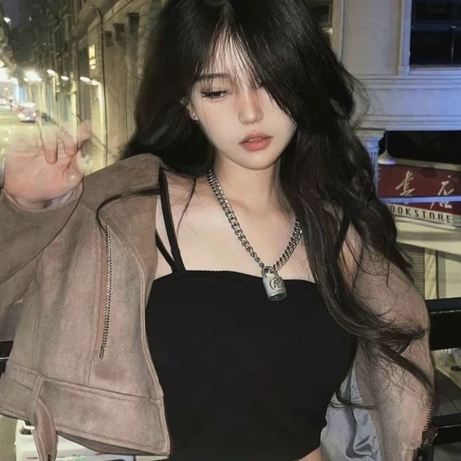 𝙑𝙖𝙣𝙚𝙨𝙨𝙖