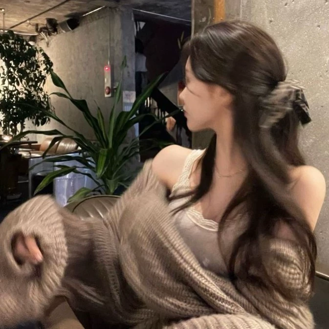 Yeon Ju 
