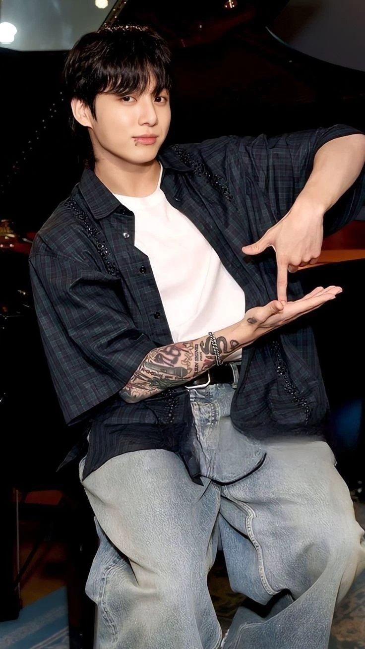 Jeon Jungkook thumbnail