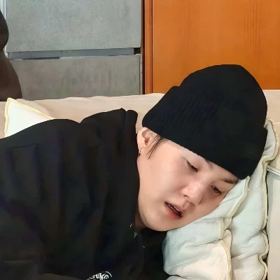 Min Yoongi thumbnail