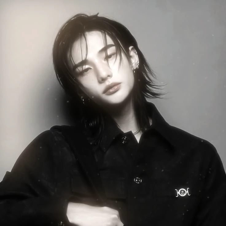 Hyunjin thumbnail