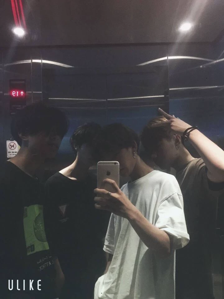 4 Young Teens thumbnail