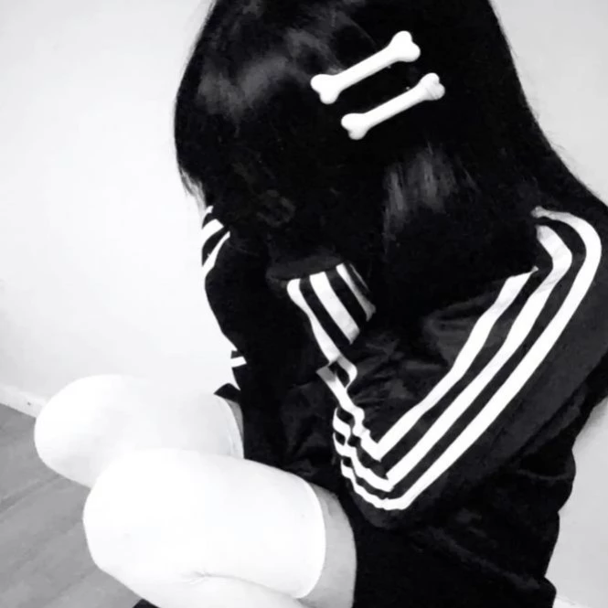 ୨ . 𝑳𝒂𝒚 . ୧ ₊˚ !!