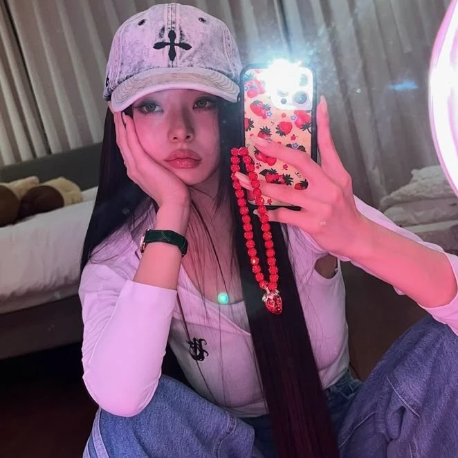 Chloe 