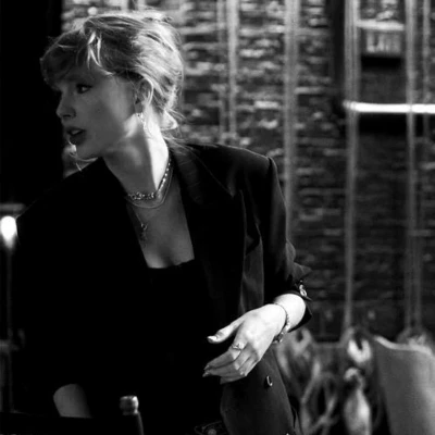 Taylor Swift thumbnail
