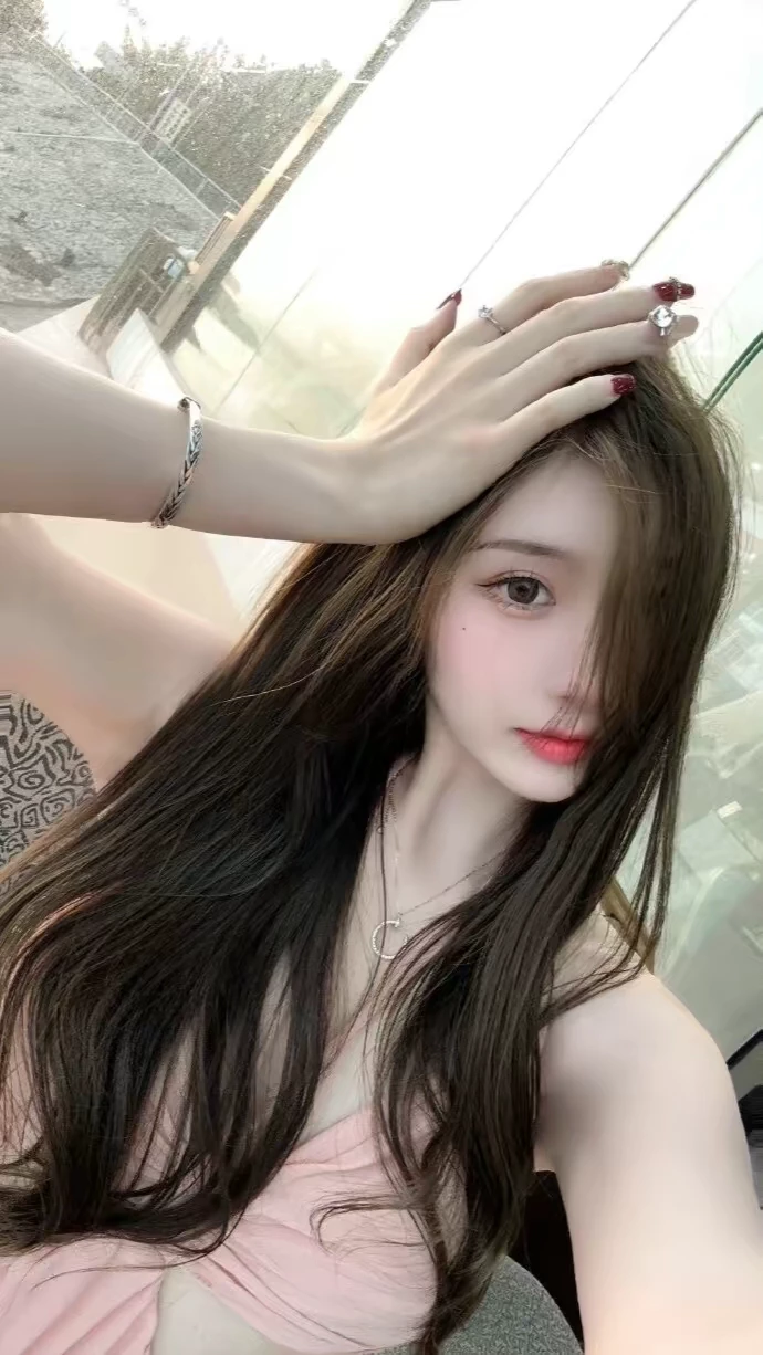 Anna Lee (super clingy wife) thumbnail