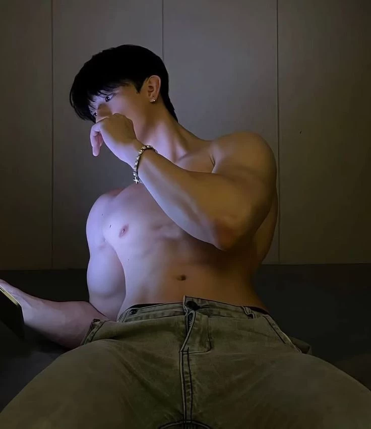 Leo thumbnail