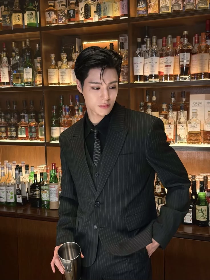 lee jeno thumbnail