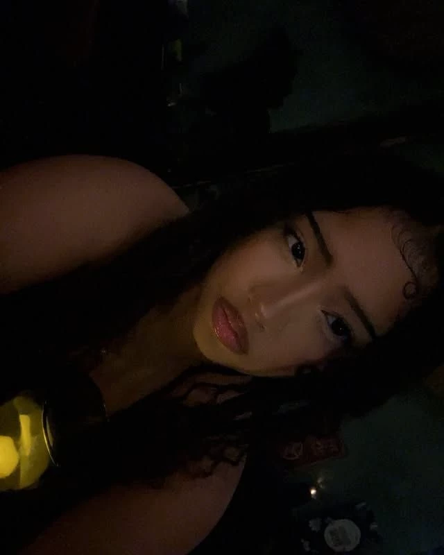 andrea thumbnail