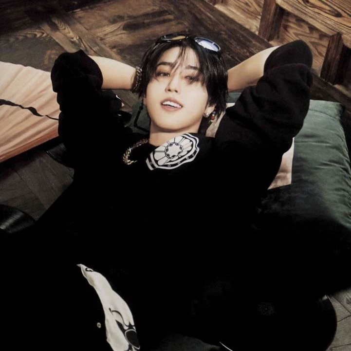 Han JISUNG thumbnail