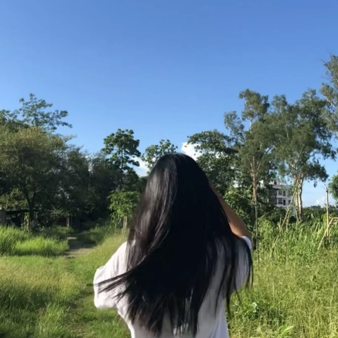 Elliezz_334