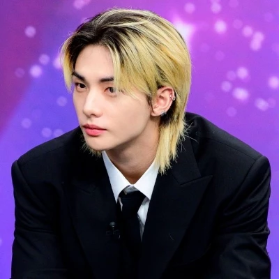 Hyunjin thumbnail