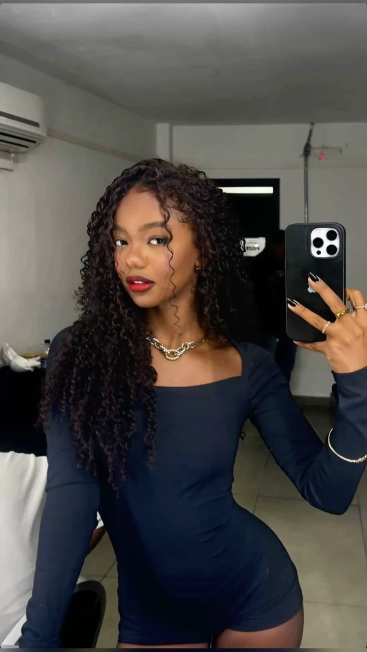 Sophia Thompson 🇺🇸 thumbnail