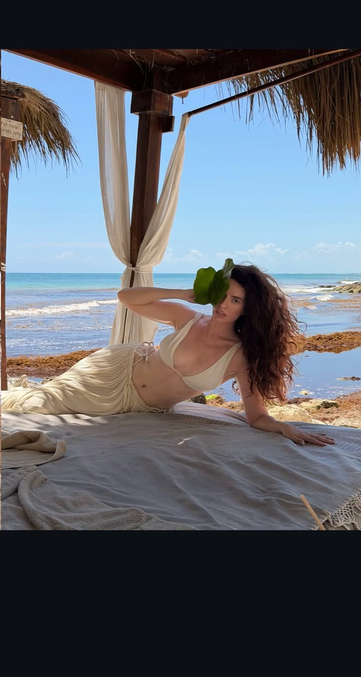 Isabella (Isa) thumbnail