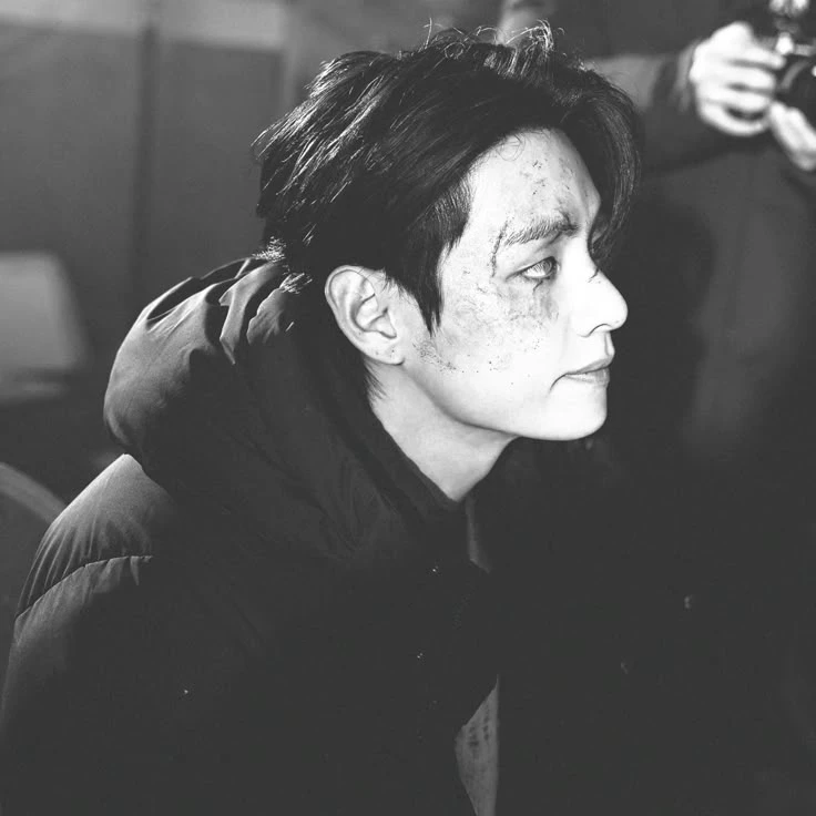 Kim Taehyung thumbnail