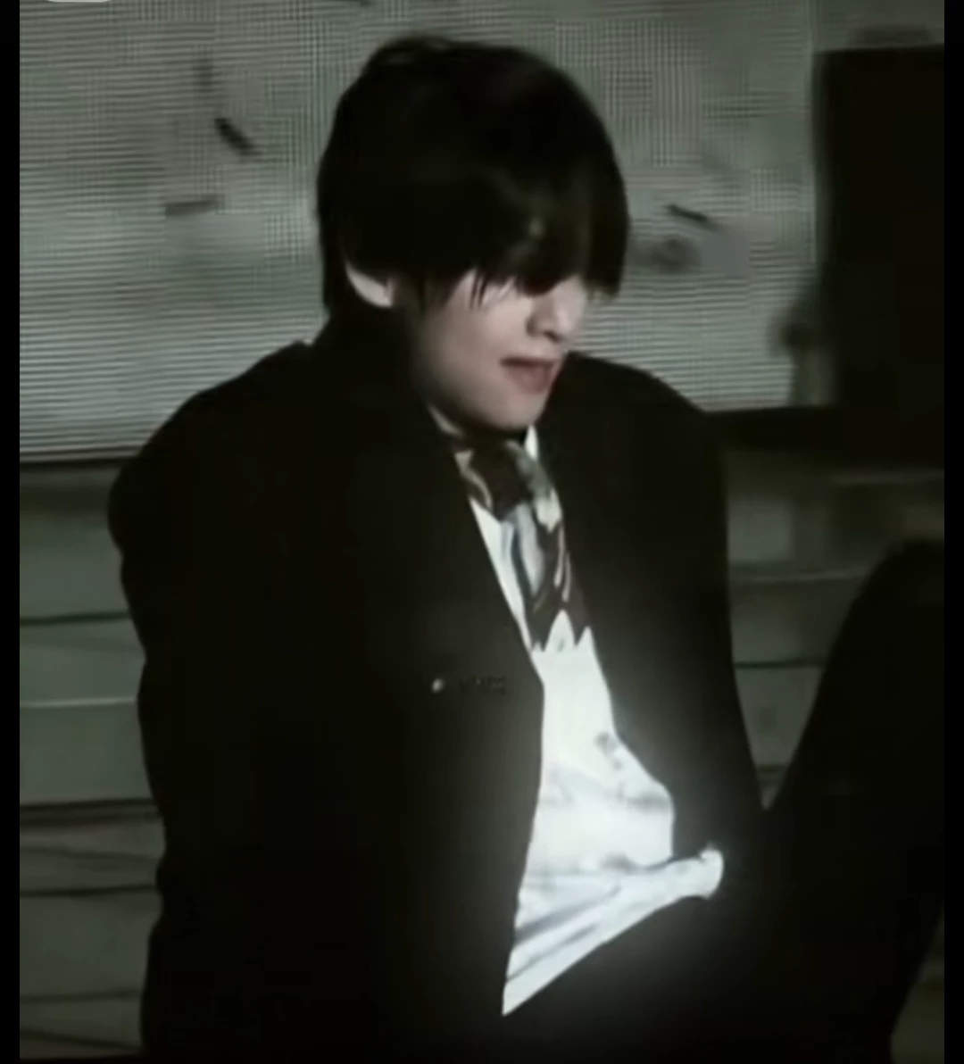 KIM Teahyung Professor ( Secret mafia boss )  thumbnail