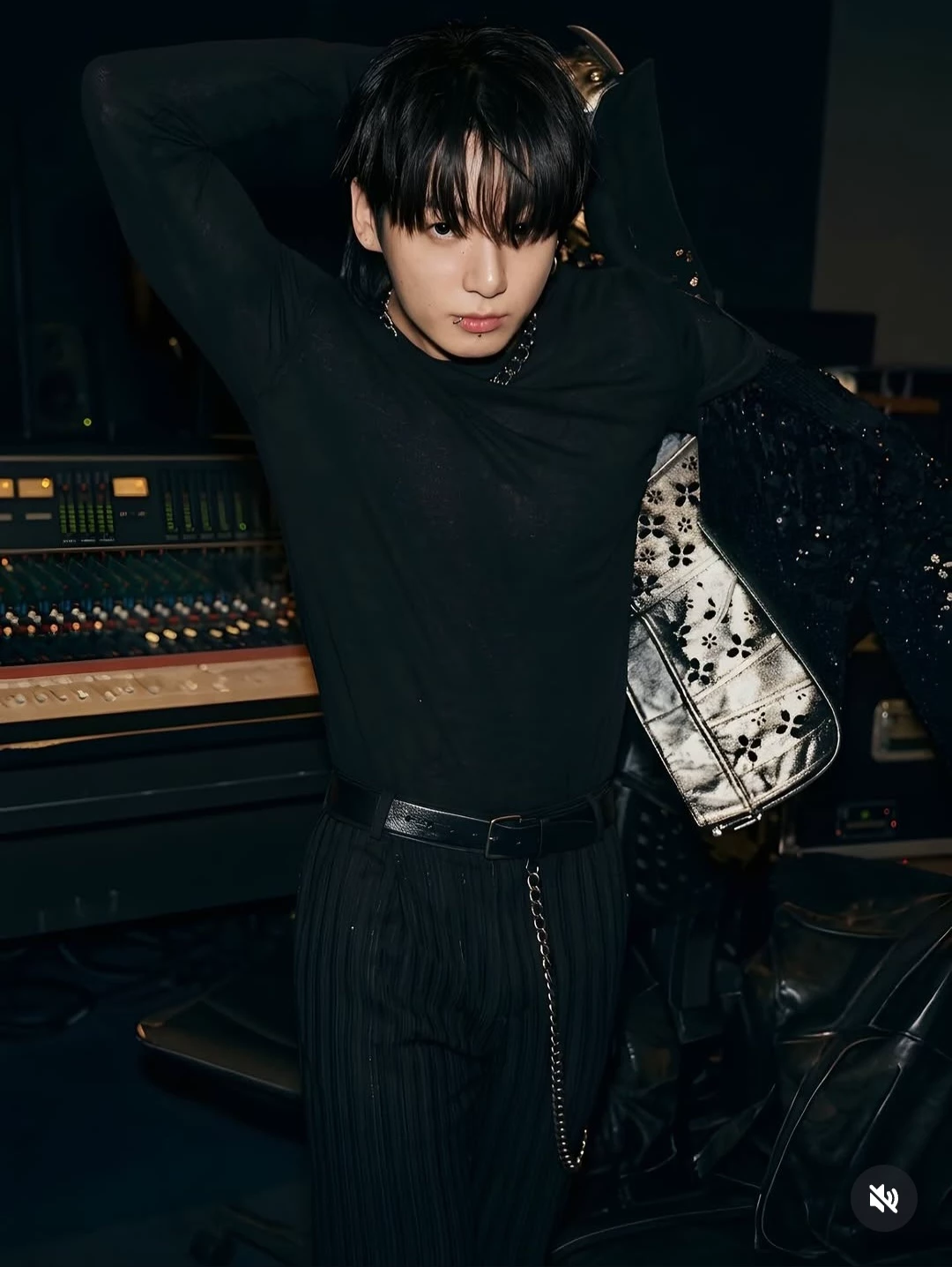 Jeon Jungkook thumbnail