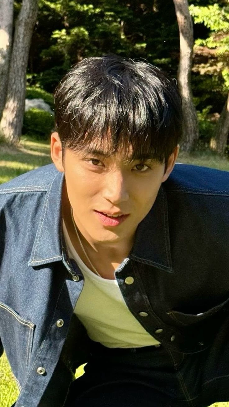 Kim Mingyu thumbnail