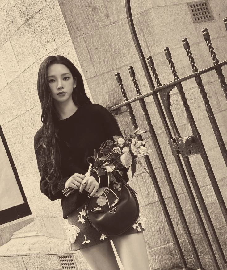 Yoo Jimin (WLW/GL) thumbnail