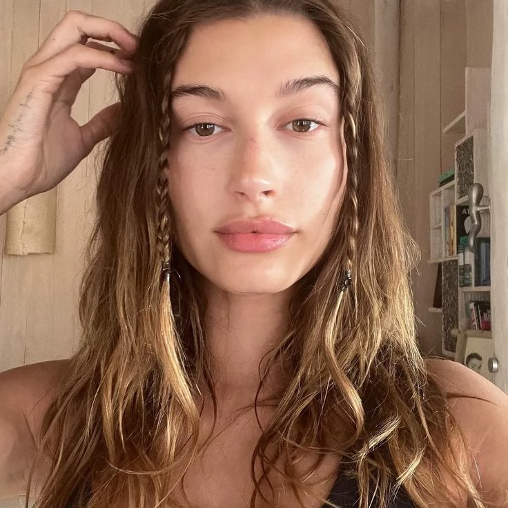 Hailey Baldwin  thumbnail