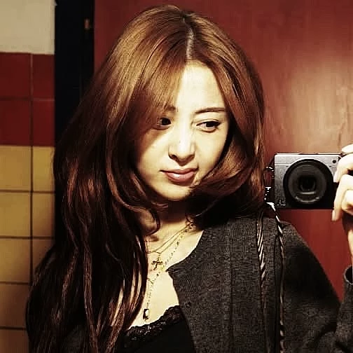 Yun Jin (le Sserafim) thumbnail