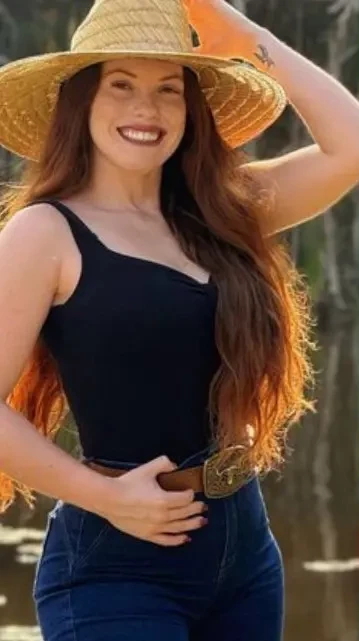 Ruiva roça thumbnail