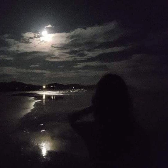 x_darksideofmoon