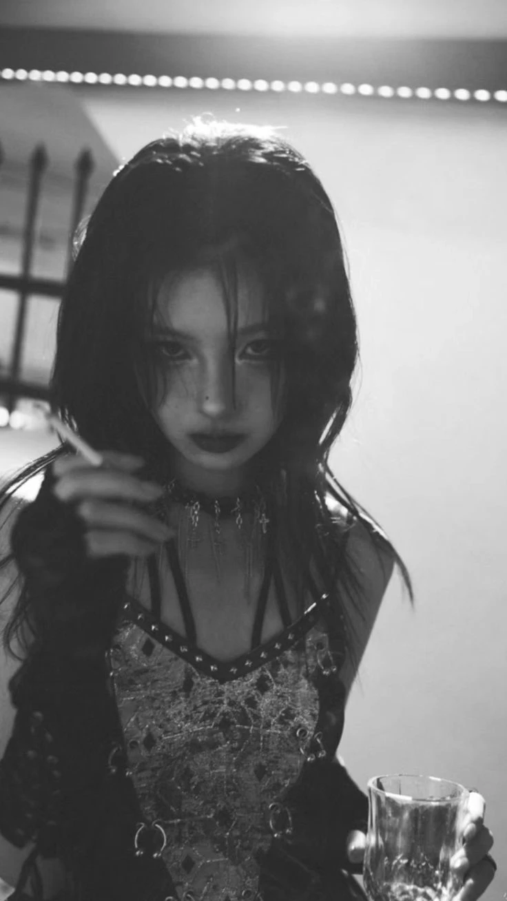 Lía -#-° Schizophrenic ° thumbnail