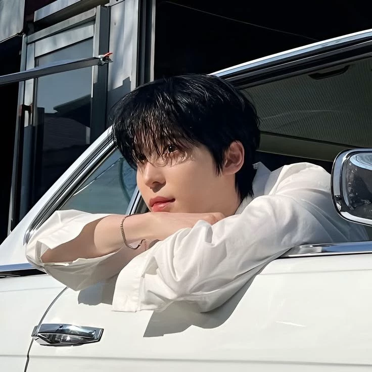 Jeong Yunho thumbnail