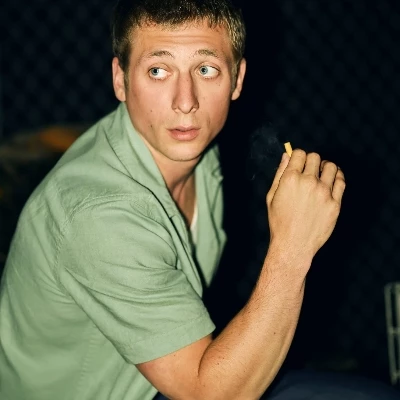 Lip Gallagher thumbnail