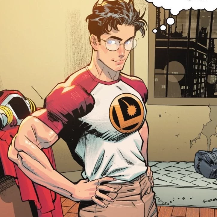 Clark kent (Superboy prime) thumbnail