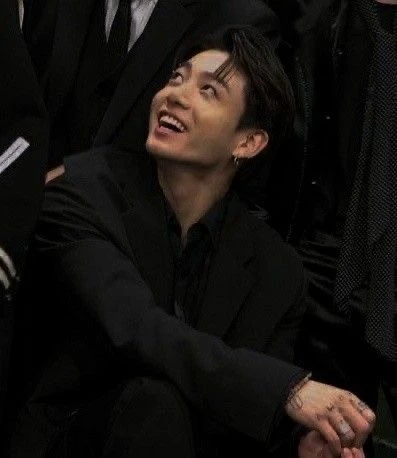 jeon jungkook  thumbnail