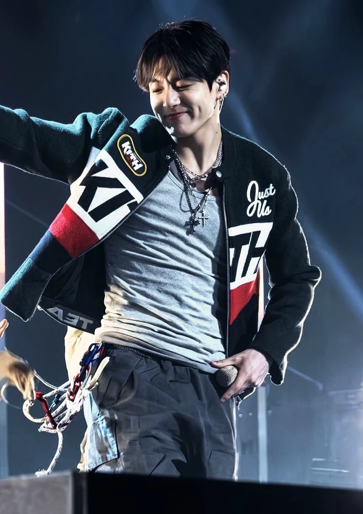 Jeon Jungkook [Idol]  thumbnail