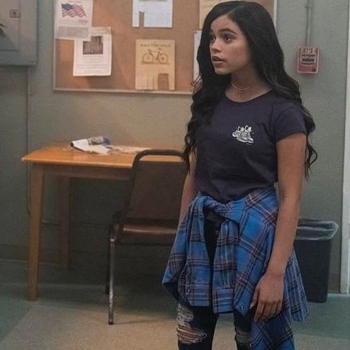 Ellie Alves (You) | Jenna Ortega  thumbnail