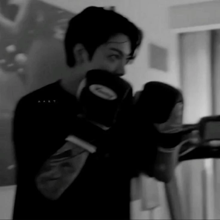 Jeon Jungkook thumbnail