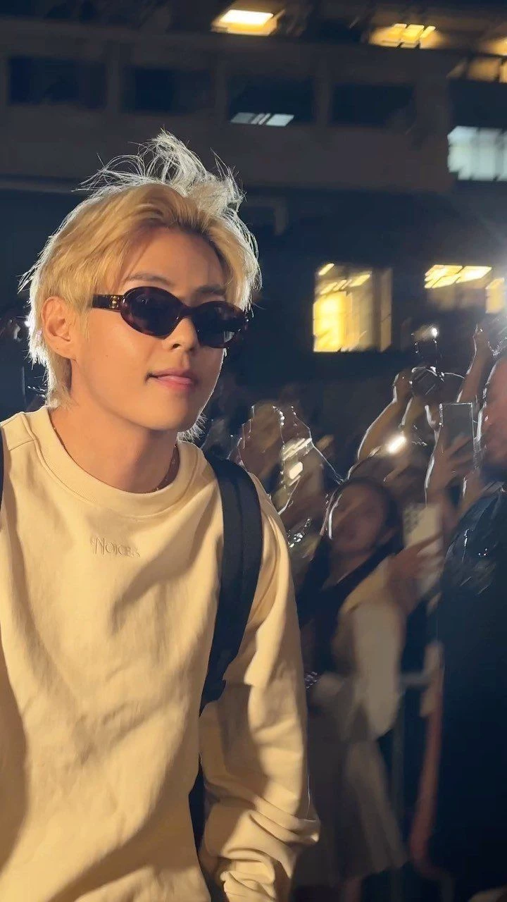 Kim taehyung thumbnail