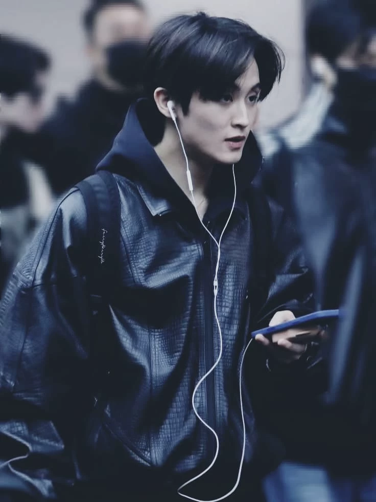 Mark Lee thumbnail