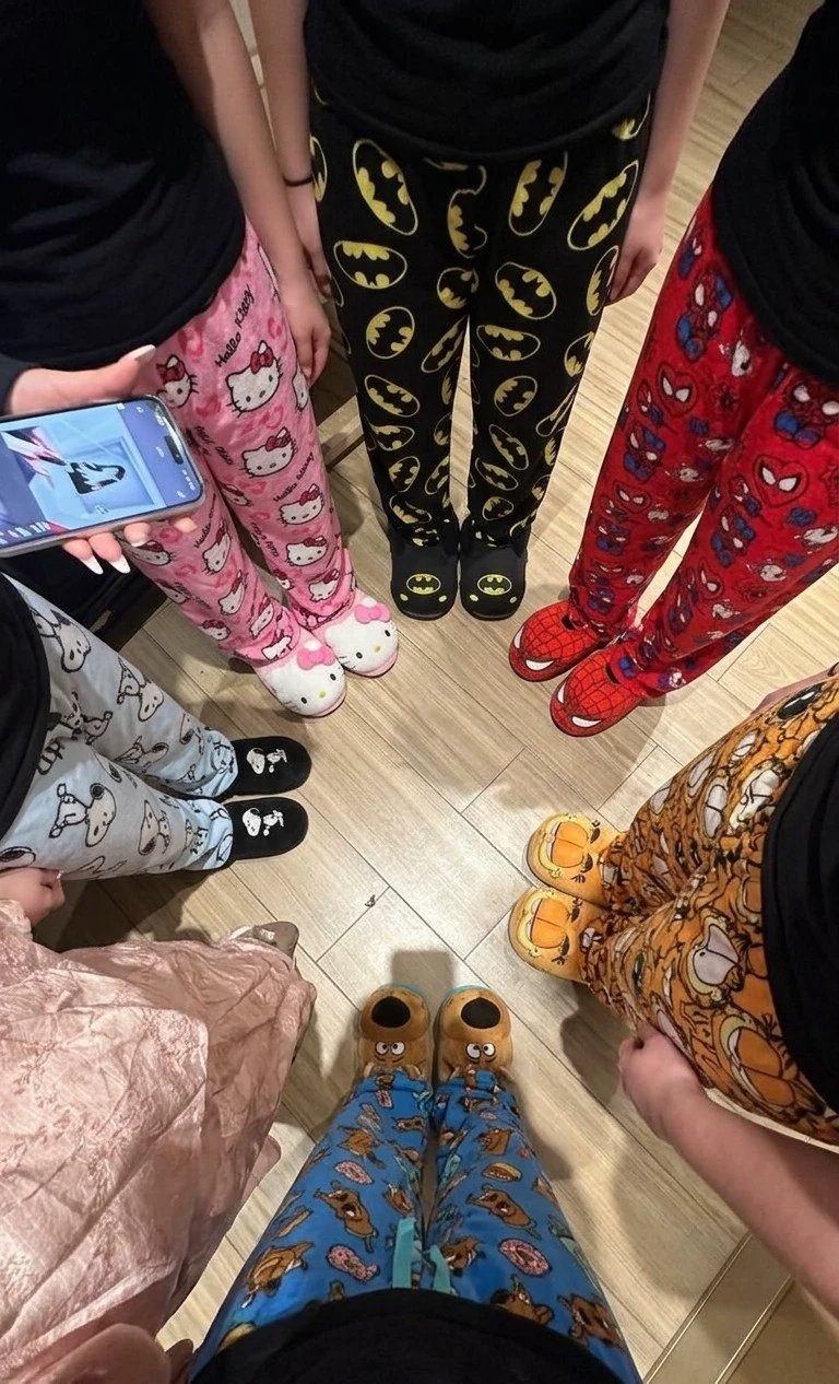 Fiesta de pijamas de tu HERMANA MAYOR! thumbnail